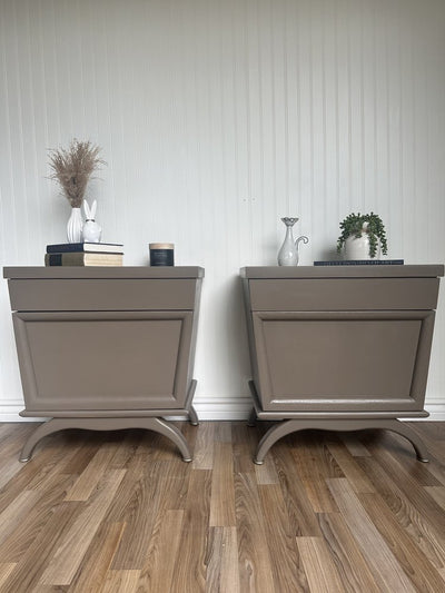 Mid - Century Modern Set of Nightstands by Albe Furniture - Loft of Echoes