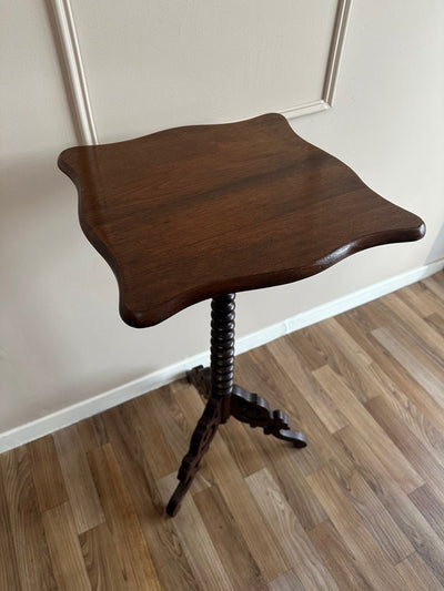 Victorian Mahogany Wine Tripod Table with Barley Pedestal - Loft of Echoes